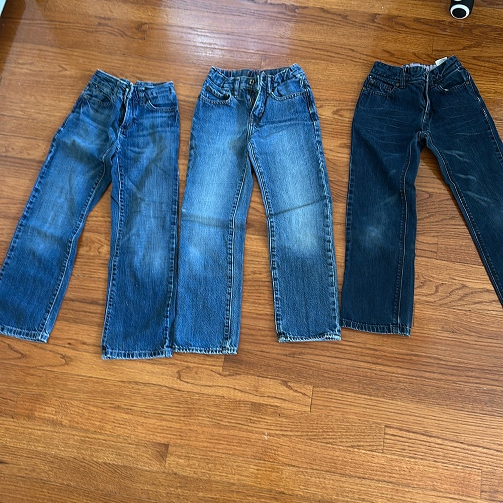 Boys 2 pairs of size 7 Tommy Hilfiger Jeans and one size 8 gap kids jeans
